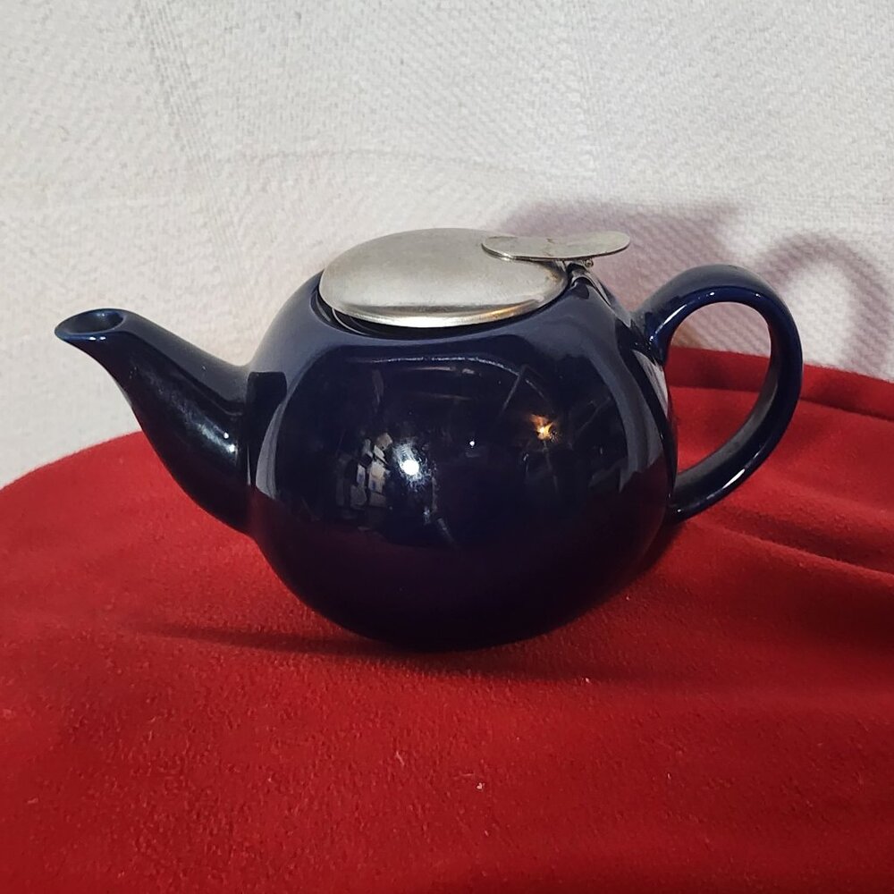 Classic Bistro Bright Cobalt 2 Cup Infuser Personal Porcelain Teapot w/Metal Lid